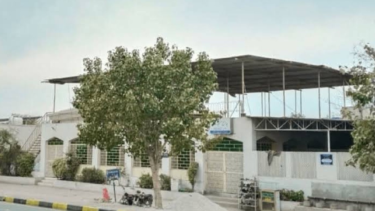 Govt to rebuild Madani Mosque in Islamabad after clerics’ pressure