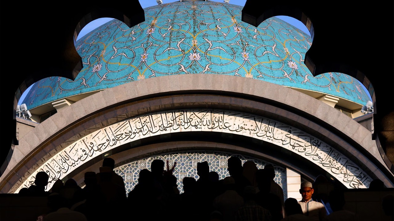 Muslim men in Malaysian state face jail or fine for skipping Friday prayers