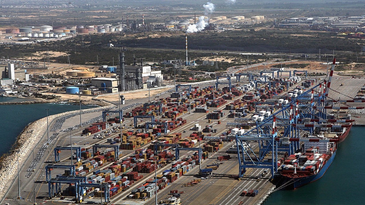 Italian port blocks 'explosives' shipment to Israel