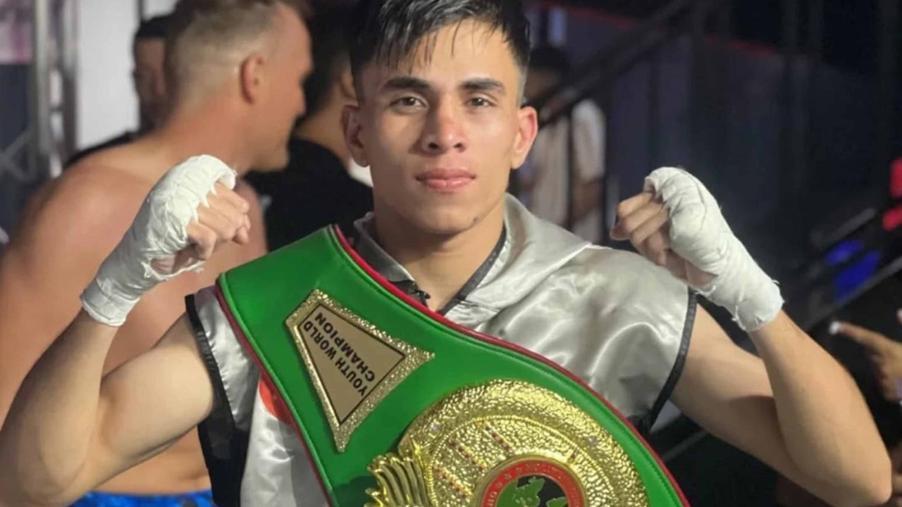 Pakistan’s Sameer Khan makes history with Youth World Bantamweight title win