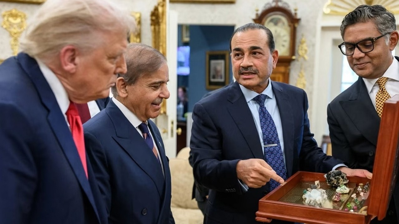 Field Marshal invites US to build port in Balochistan: report