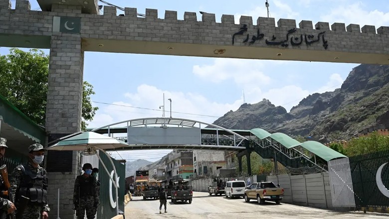 Torkham Border closed following Pakistan-Afghanistan clashes