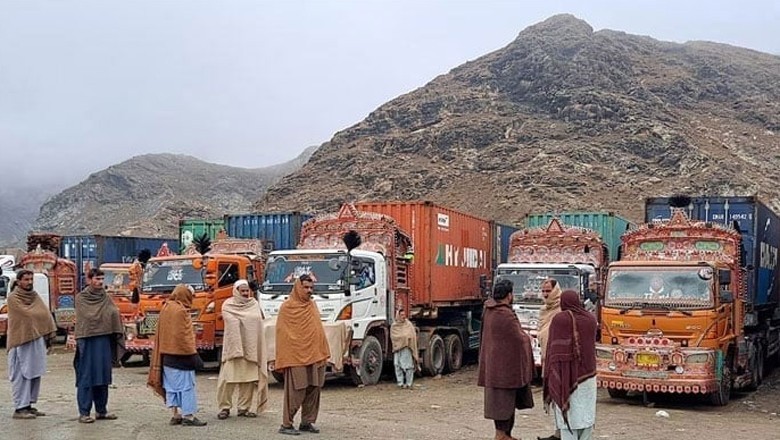 Karachi ports suspend Afghan transit trade for indefinite period