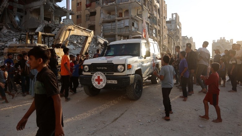 Hamas returns bodies of two more hostages to Israel