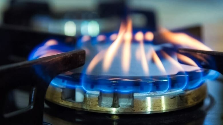 Govt restores new gas connections after four-year suspension