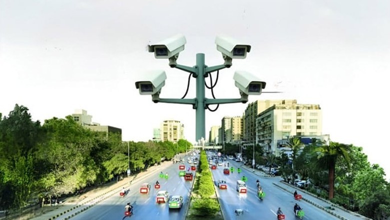 Karachi’s new e-challan system issues 2,662 tickets worth over Rs12.5m in six hours