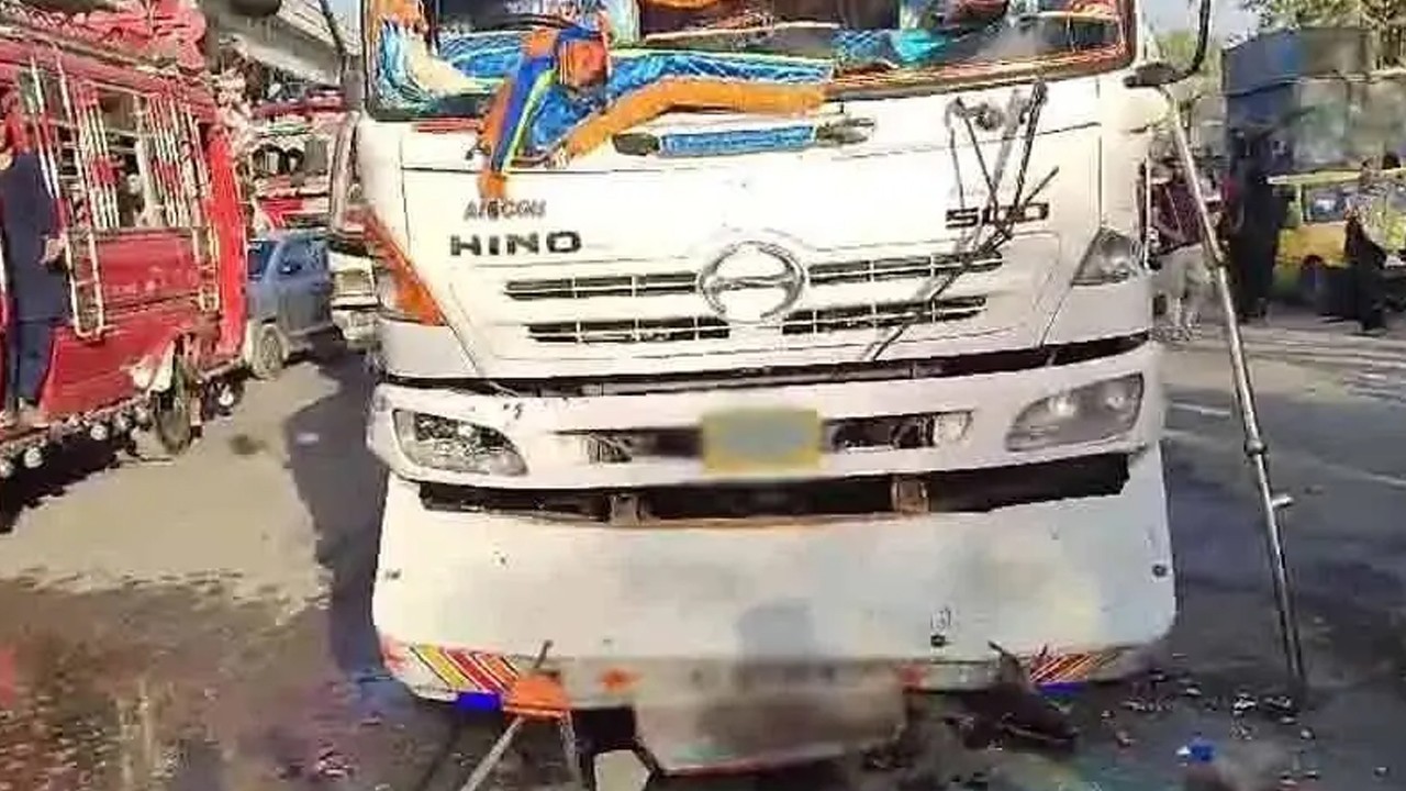 Karachi court orders truck owner, driver to pay Rs40.2m compensation after biker crushed to death