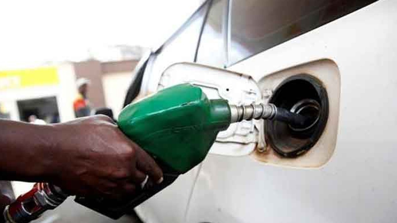 Pakistan records 9% monthly oil sales growth in October 2025