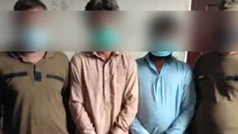 Faisalabad: Two van drivers arrested for raping, blackmailing university student