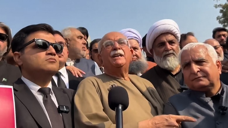 Achakzai declares govt ‘unconstitutional’ as TTAP announces Friday protest, 'Black Day'