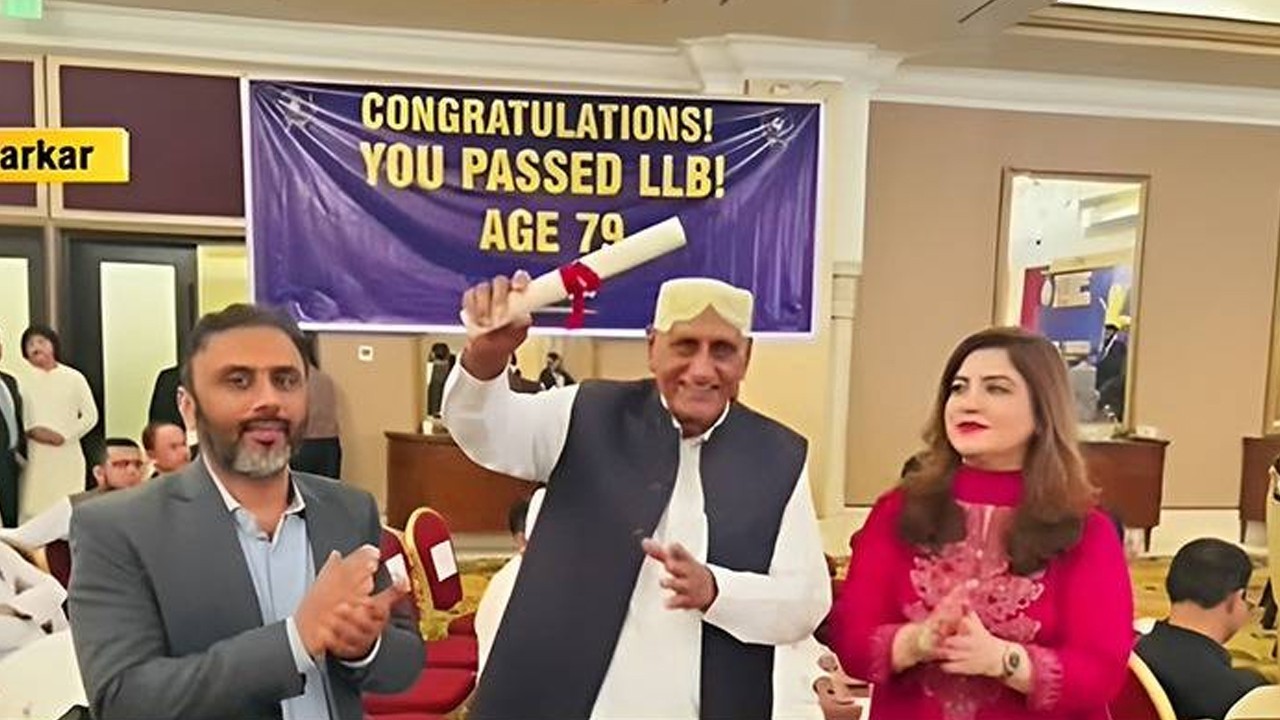 Tharparkar's 79-year-old retired teacher earns law degree from KU