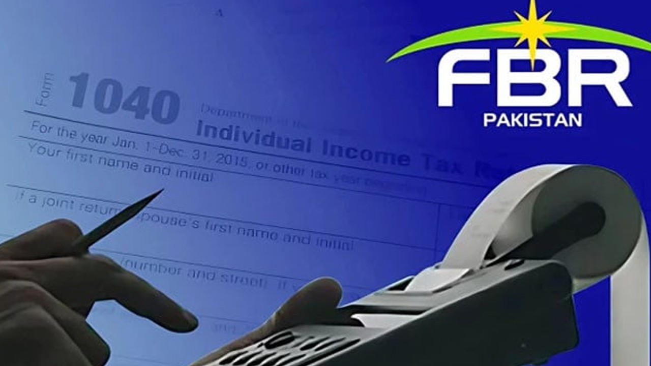 FBR considers reducing mobile phone taxes for overseas Pakistanis
