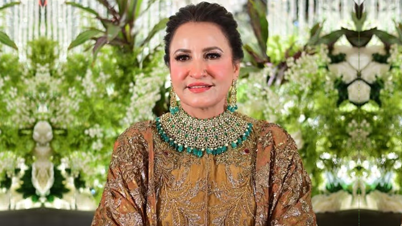 Saba Faisal remarks on daughters-in-law’s wedding attire spark new debate
