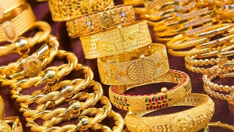 Gold prices surge by Rs6,200 in Pakistan