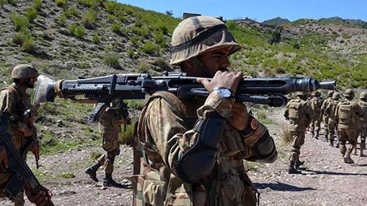 Pakistan army major martyred as forces kill five Indian-backed militants in Bajaur