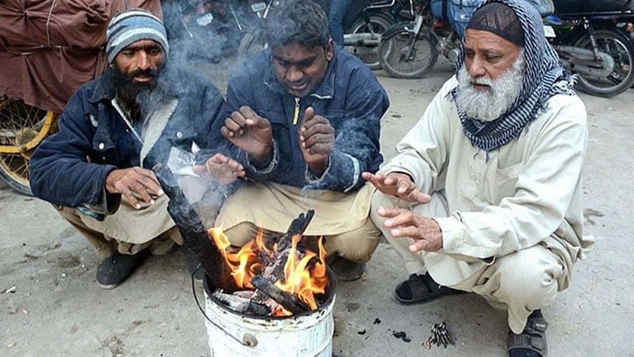 Cold spell to intensify in Karachi from January 4: PMD
