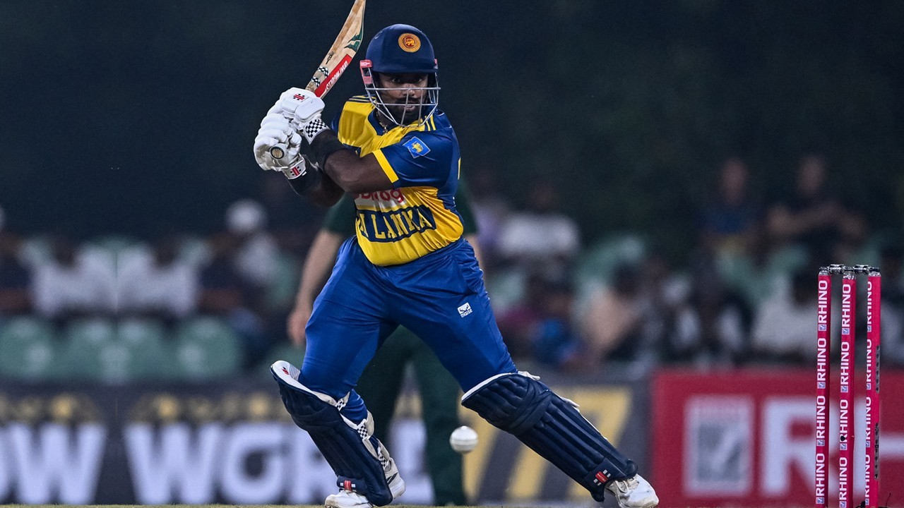 Sri Lanka set Pakistan 129-run target in first T20I