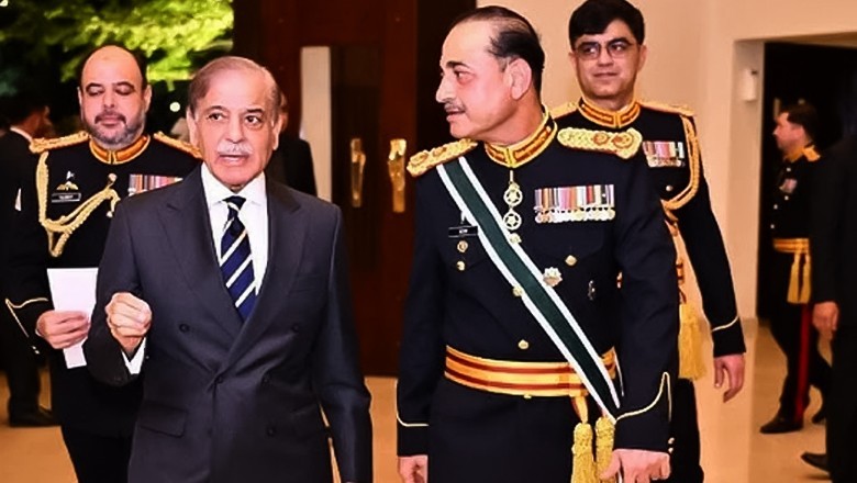 'Working relationship between PM Shehbaz and Field Marshal 'perfect': report
