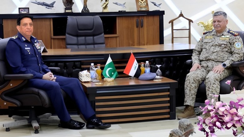 Iraqi air chief expresses 'keen interest in JF-17 Thunder jets' in meeting with PAF chief