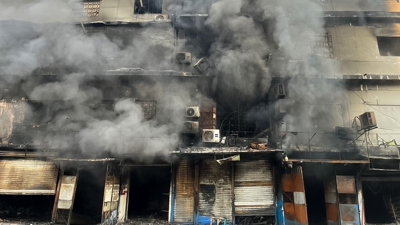 Six killed in Gul Plaza fire as efforts underway to contain blaze
