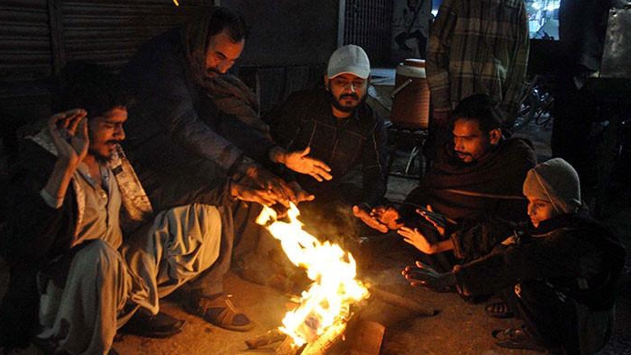 Karachi temperature likely to fall to 7-9°C after rain