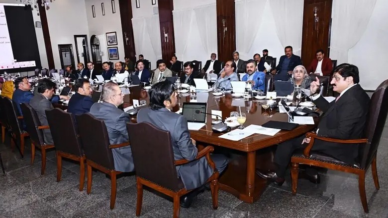 Sindh cabinet approves relief package for Gul Plaza victims