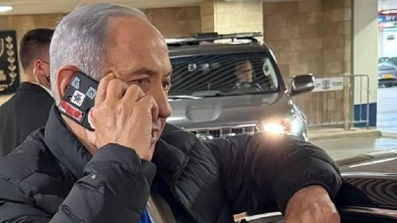 Netanyahu’s phone with taped camera sparks security debate online