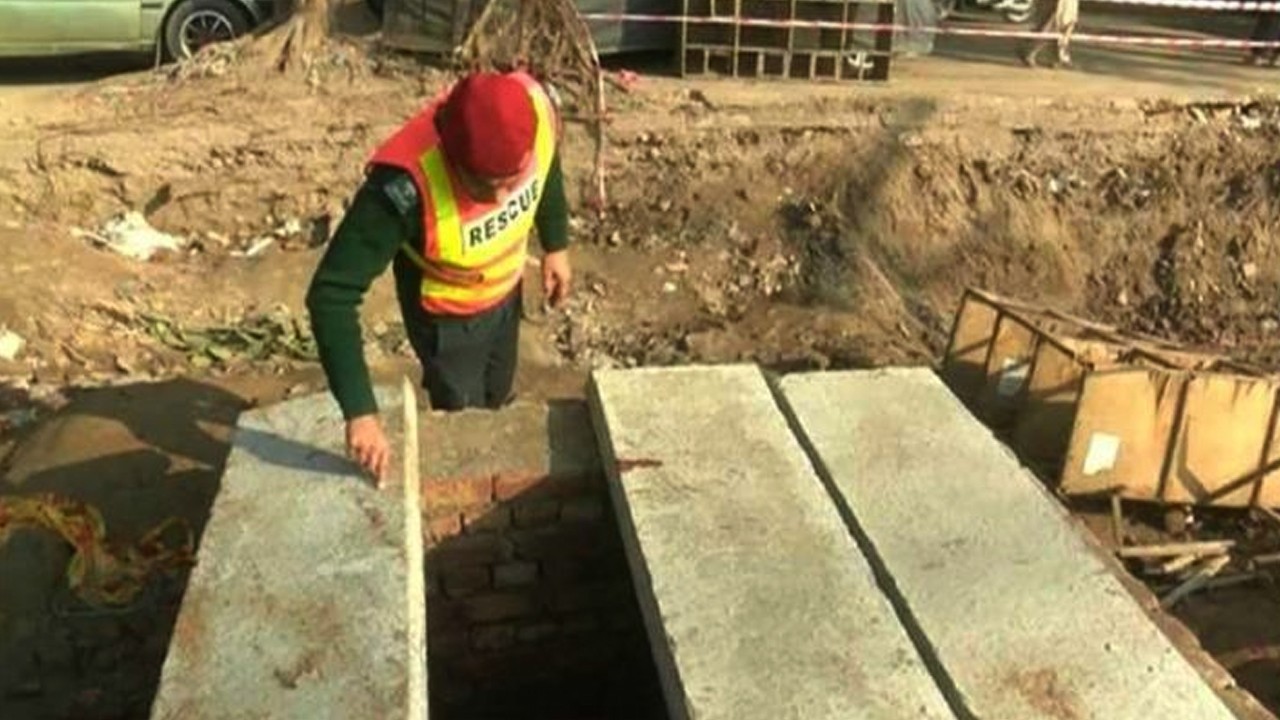 Lahore court grants 4-Day remand in fatal manhole incident