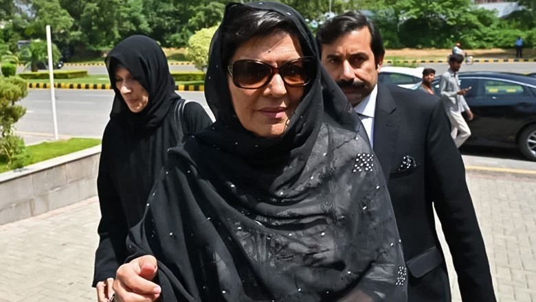 Court issues non-bailable warrant for Aleema Khan in Nov 26 protest case
