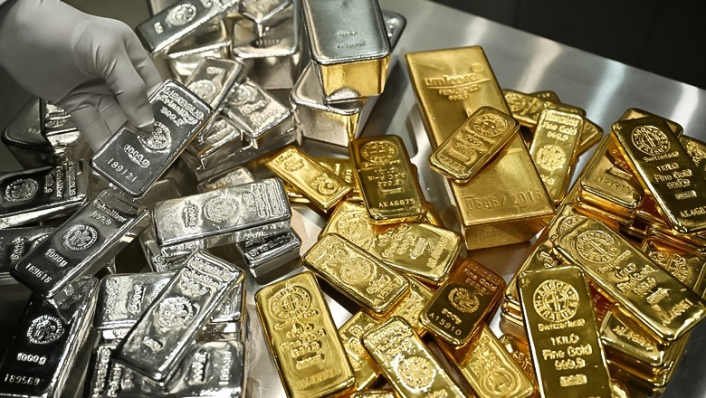 Gold and silver prices spring back after market pause