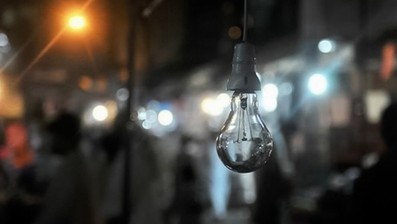 Peshawar High Court orders no load-shedding during Sehri, Iftar