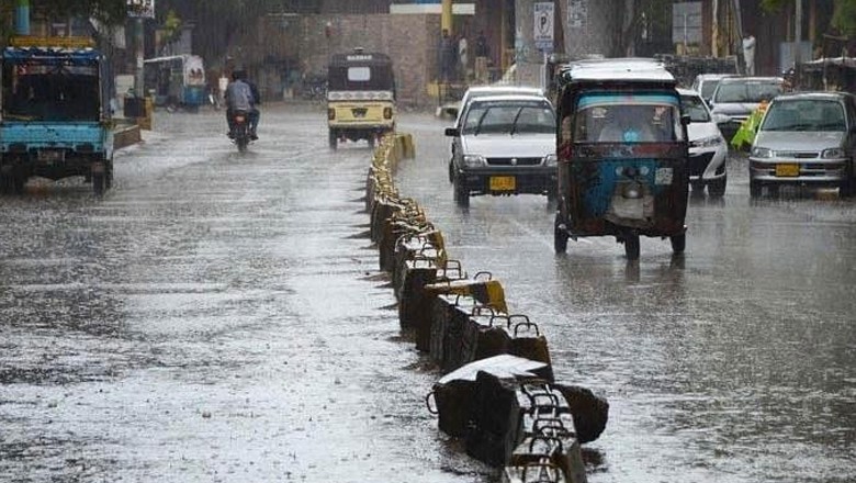 PMD predicts rainfall in Karachi today