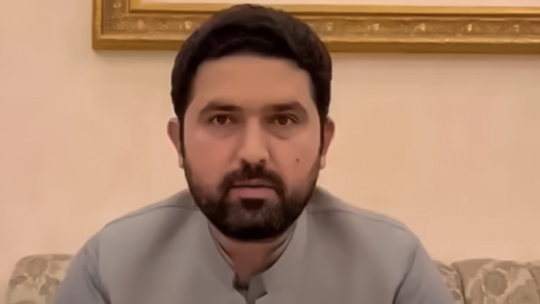 KP CM warns: no delays on governance reforms