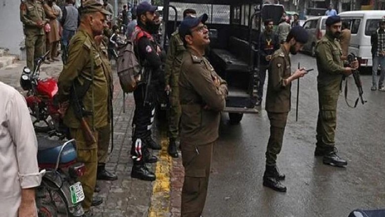 Bridge linking K-P, Punjab closed after suicide attack at Bhakkar checkpost