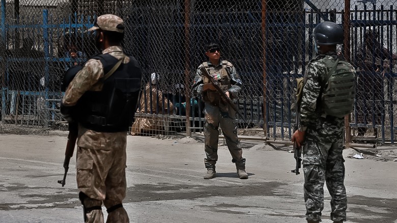 Iran offers to mediate to ease Pak–Afghan tensions