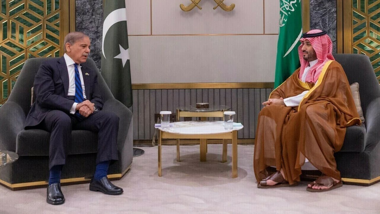 Pakistan to secure $5bn from Saudi Arabia, Qatar ahead of UAE debt payment