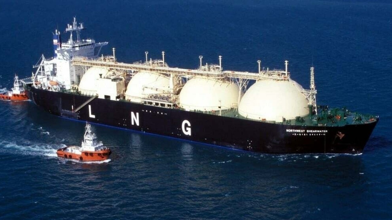 Azerbaijan 'ready to supply' LNG to Pakistan if request is made