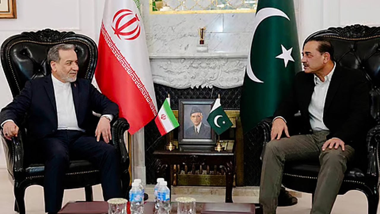 Iran's Abbas Araghchi meets Field Marshal Asim Munir during Islamabad visit