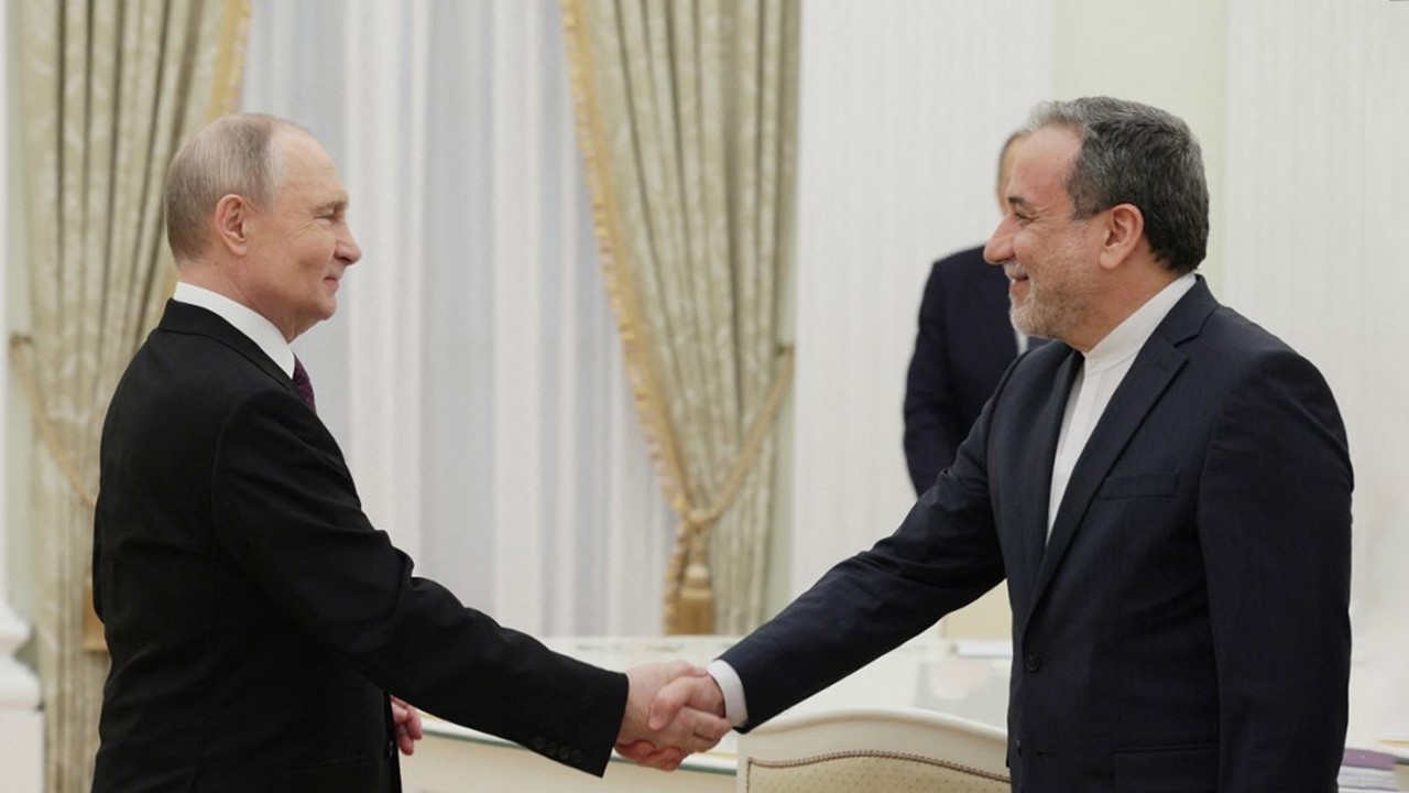 Putin meets Iran FM in St Petersburg amid US tensions