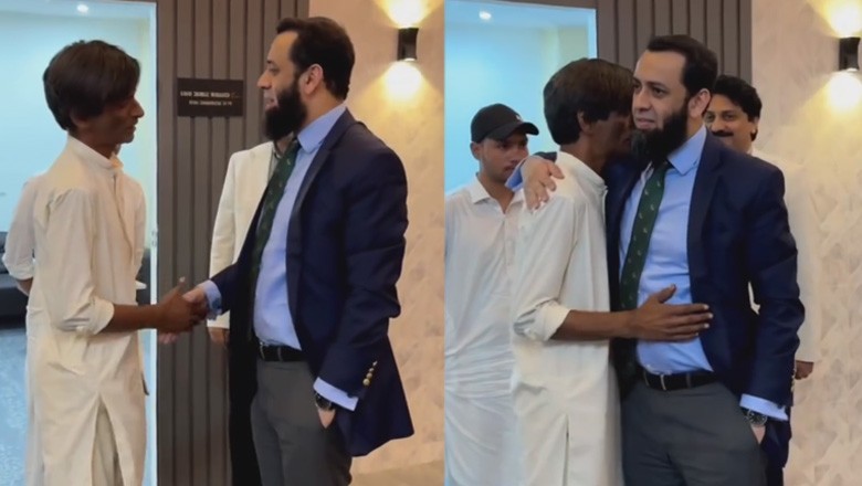 Atta Tarar offers support to unemployed MBA degree holder from Sindh