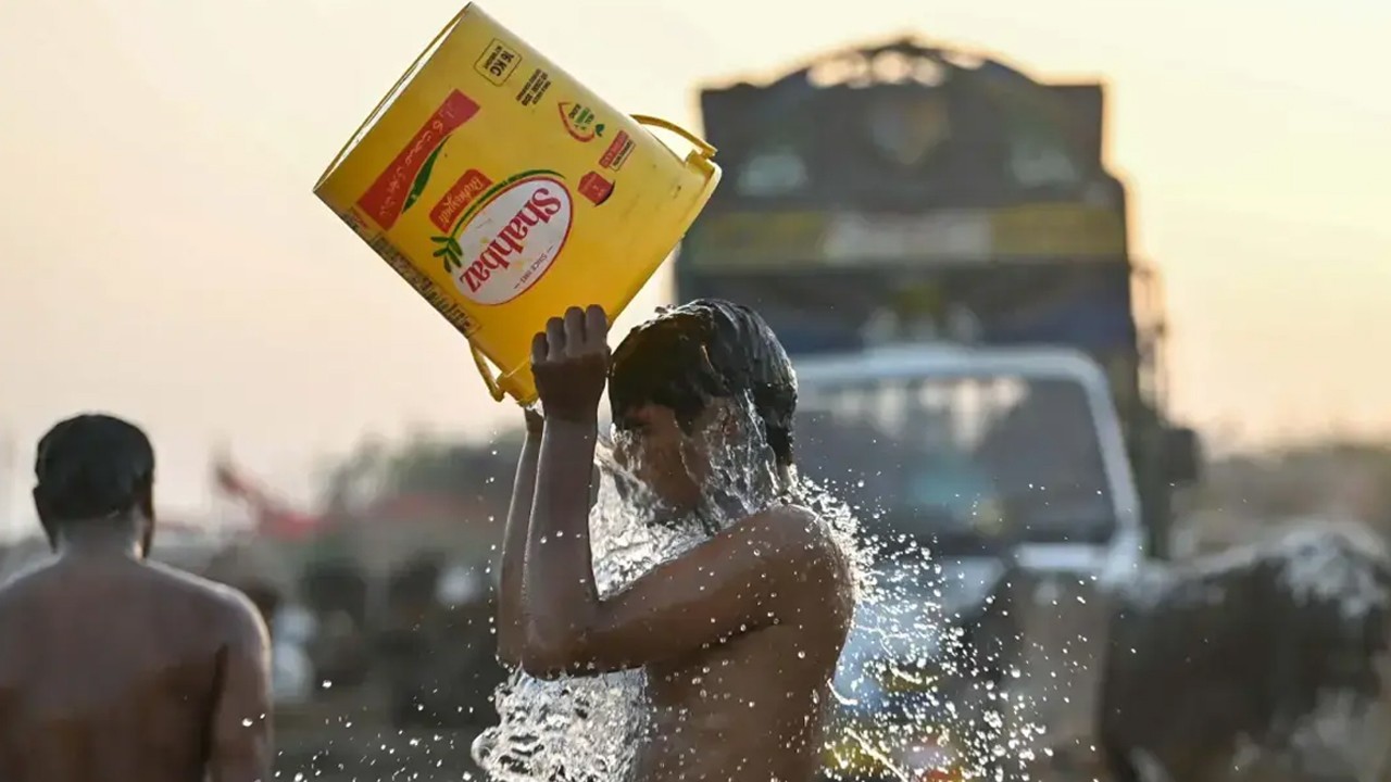 Sindh's Dadu sets new maximum temperature record of 51.5C