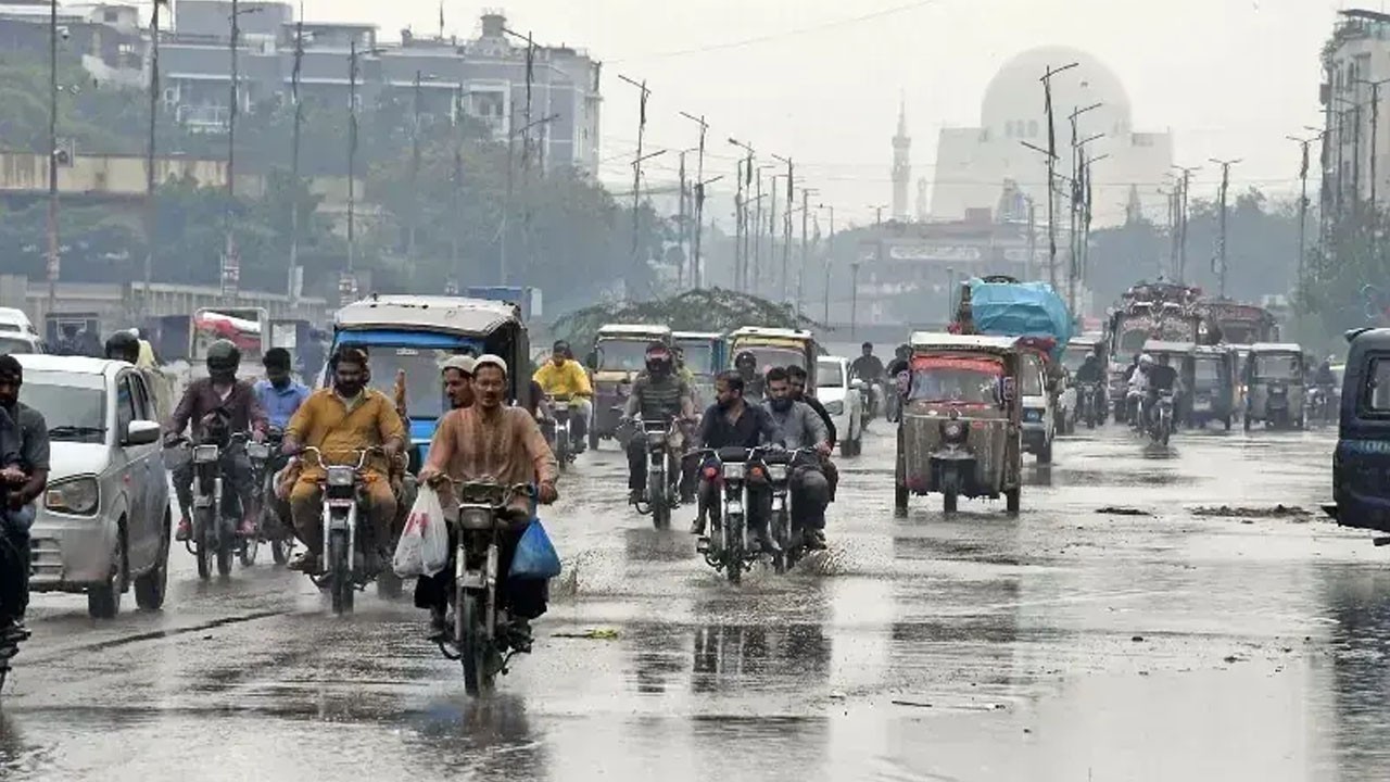 PMD forecasts rain, thunderstorms and hailstorms in parts of country today