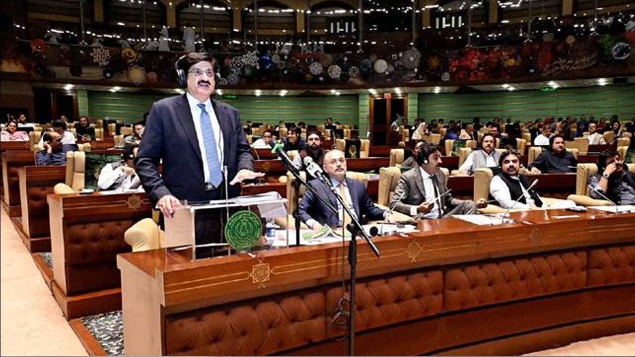 Sindh unveils Rs3.56tr budget with no new taxes, raises salaries and pensions by 7pc