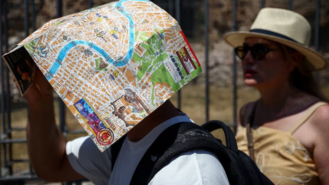 Europe swelters under heatwave, France restricts alcohol consumption