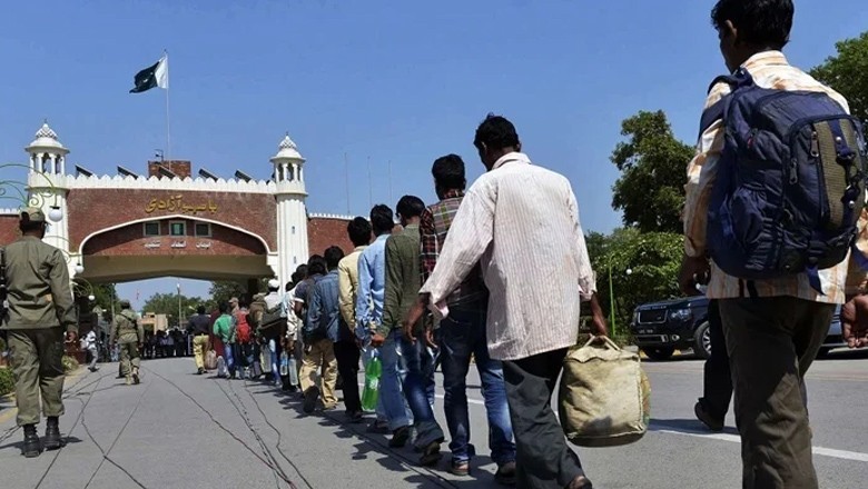 Pakistan urges India to release 97 prisoners who have completed sentences