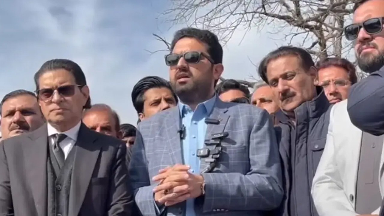 Over 60,000 registered for Imran Khan's 'release force', claims PTI leader