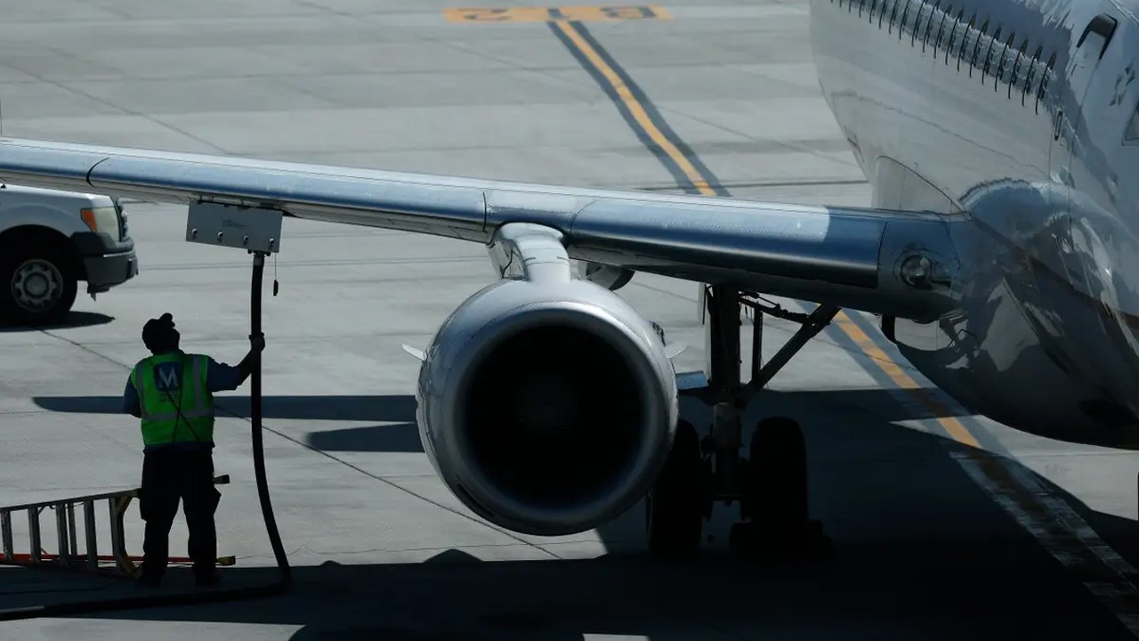 Jet fuel price raised by Rs40.35 per litre