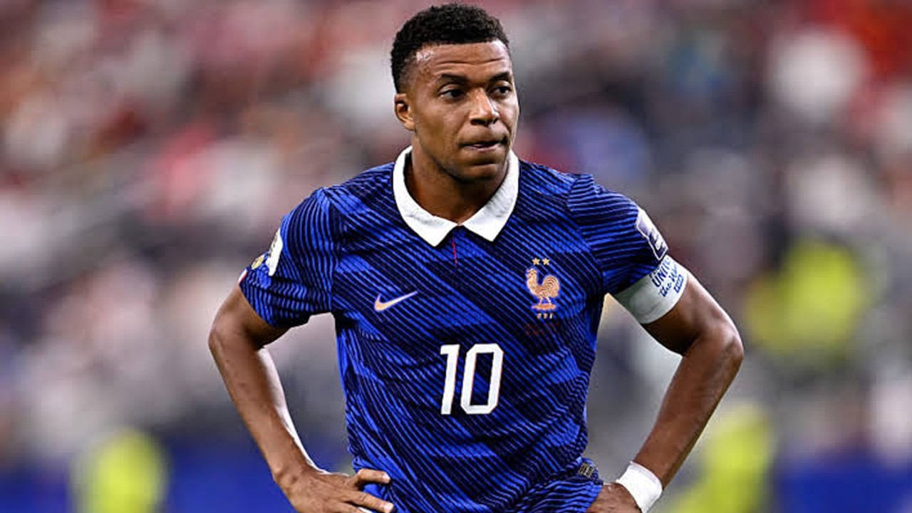 Kylian Mbappé scores 22nd career World Cup goal to pass Messi's record