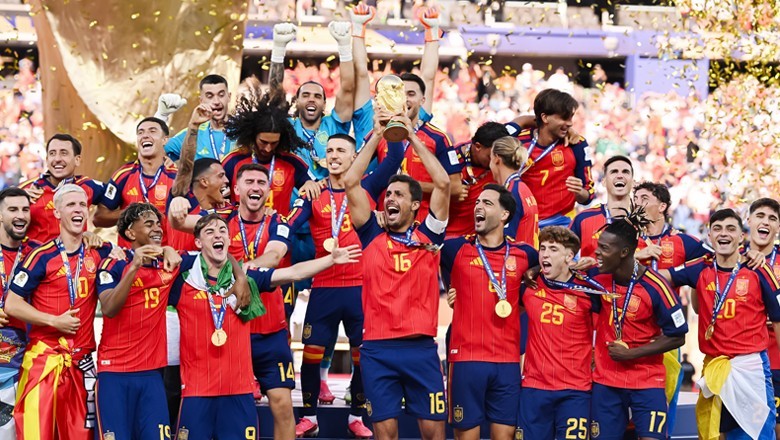 Spain become first World Cup champions to concede only one goal throughout tournament
