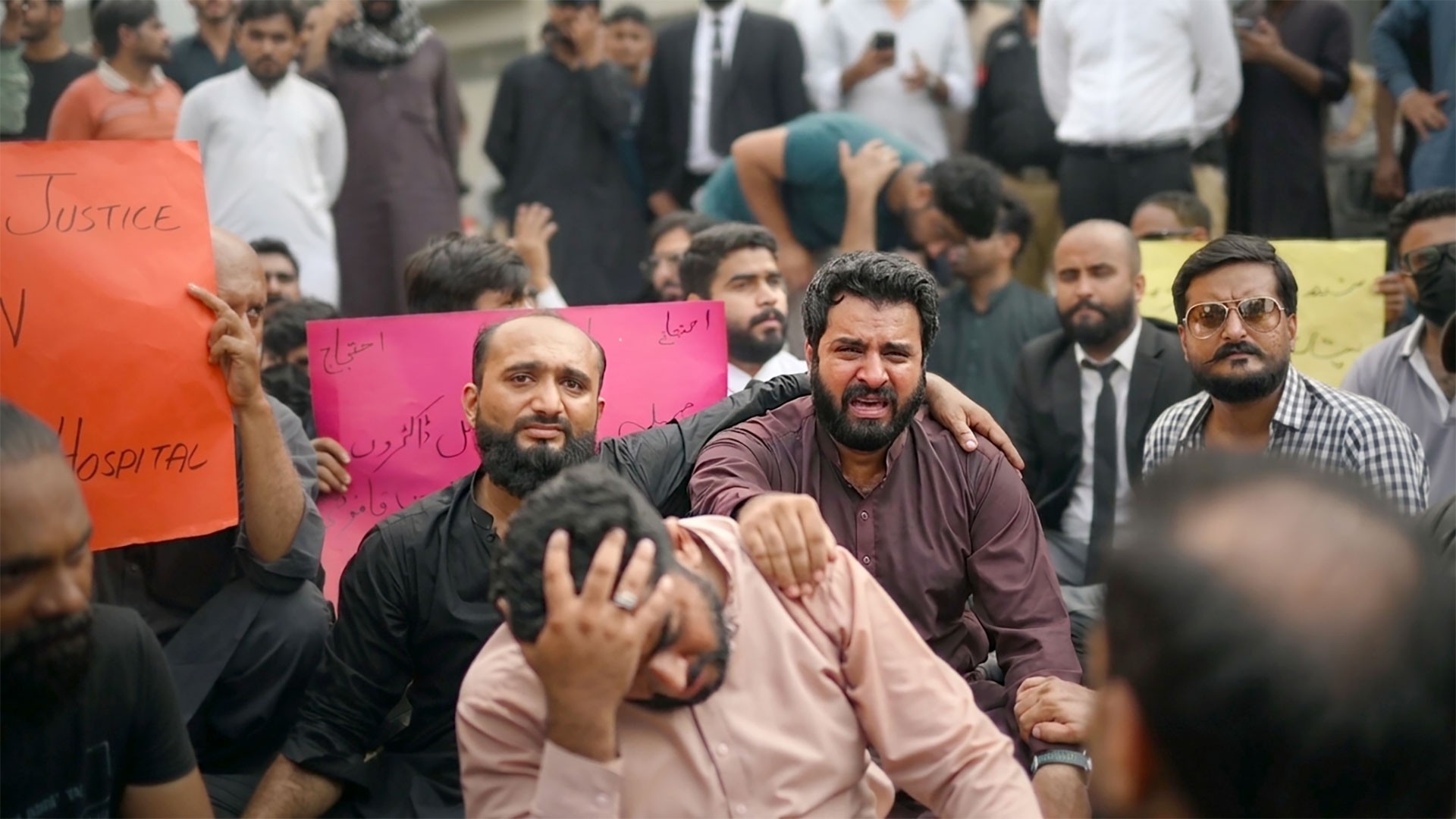 Family alleges hospital negligence led to patient's death in Karachi; investigation demanded